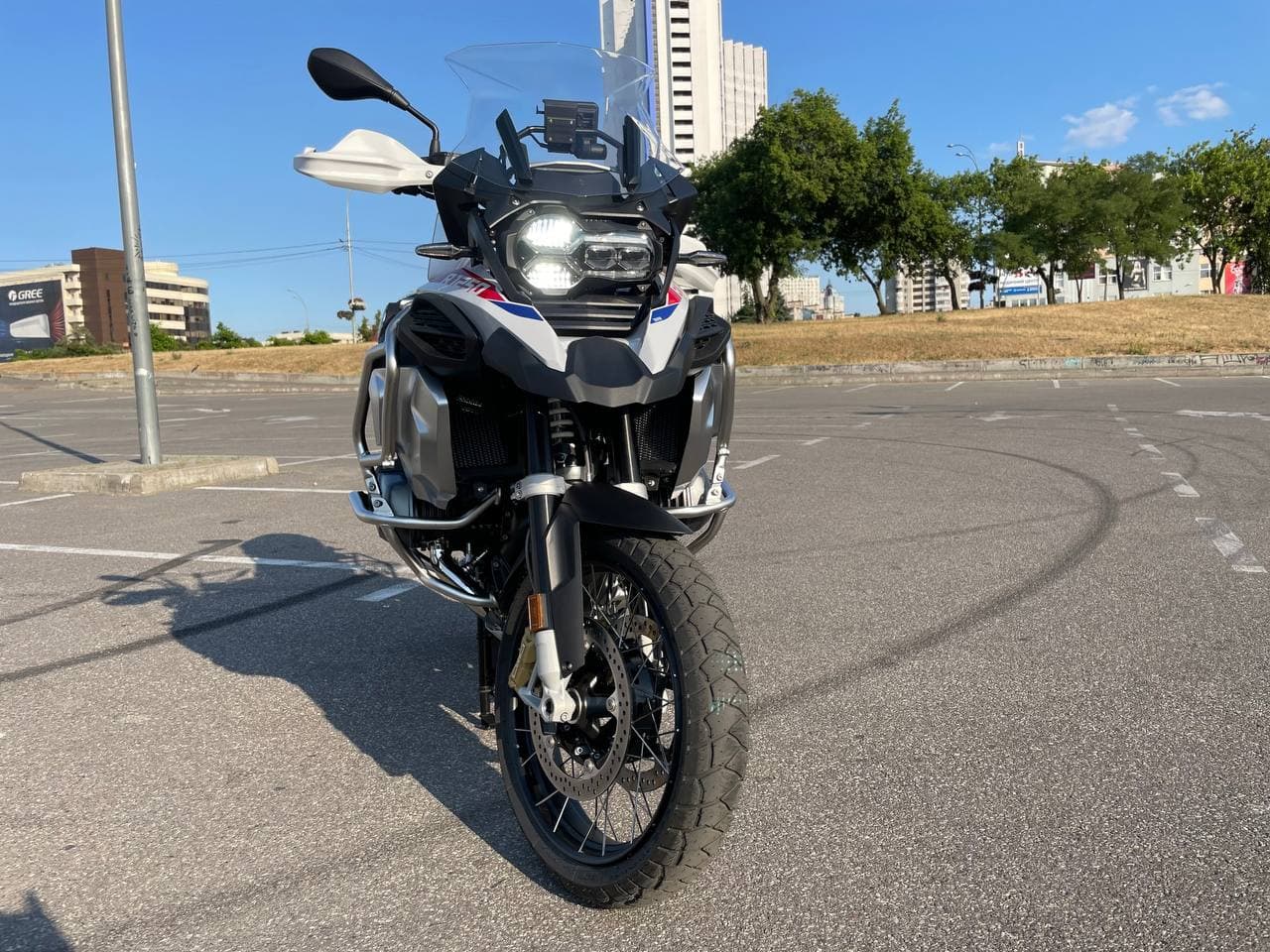 Аренда мотоцикла BMW R 1250 GS Adventure, прокат мотоцикла BMW R 1250 GS Adventure