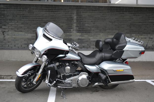 Оренда мотоцикла Harley Davidson Electra Glide Ultra Limited