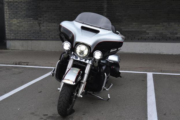 Оренда мотоцикла Harley Davidson Electra Glide Ultra Limited
