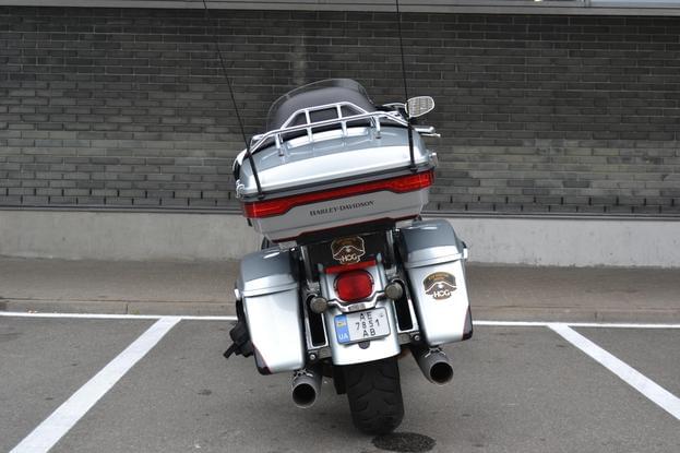 Оренда мотоцикла Harley Davidson Electra Glide Ultra Limited