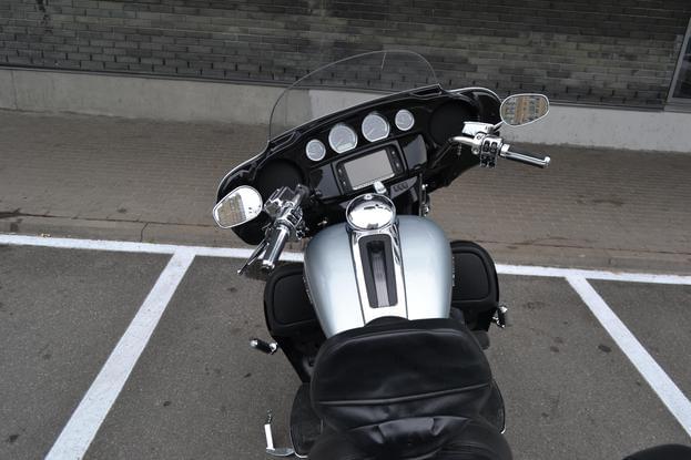 Оренда мотоцикла Harley Davidson Electra Glide Ultra Limited