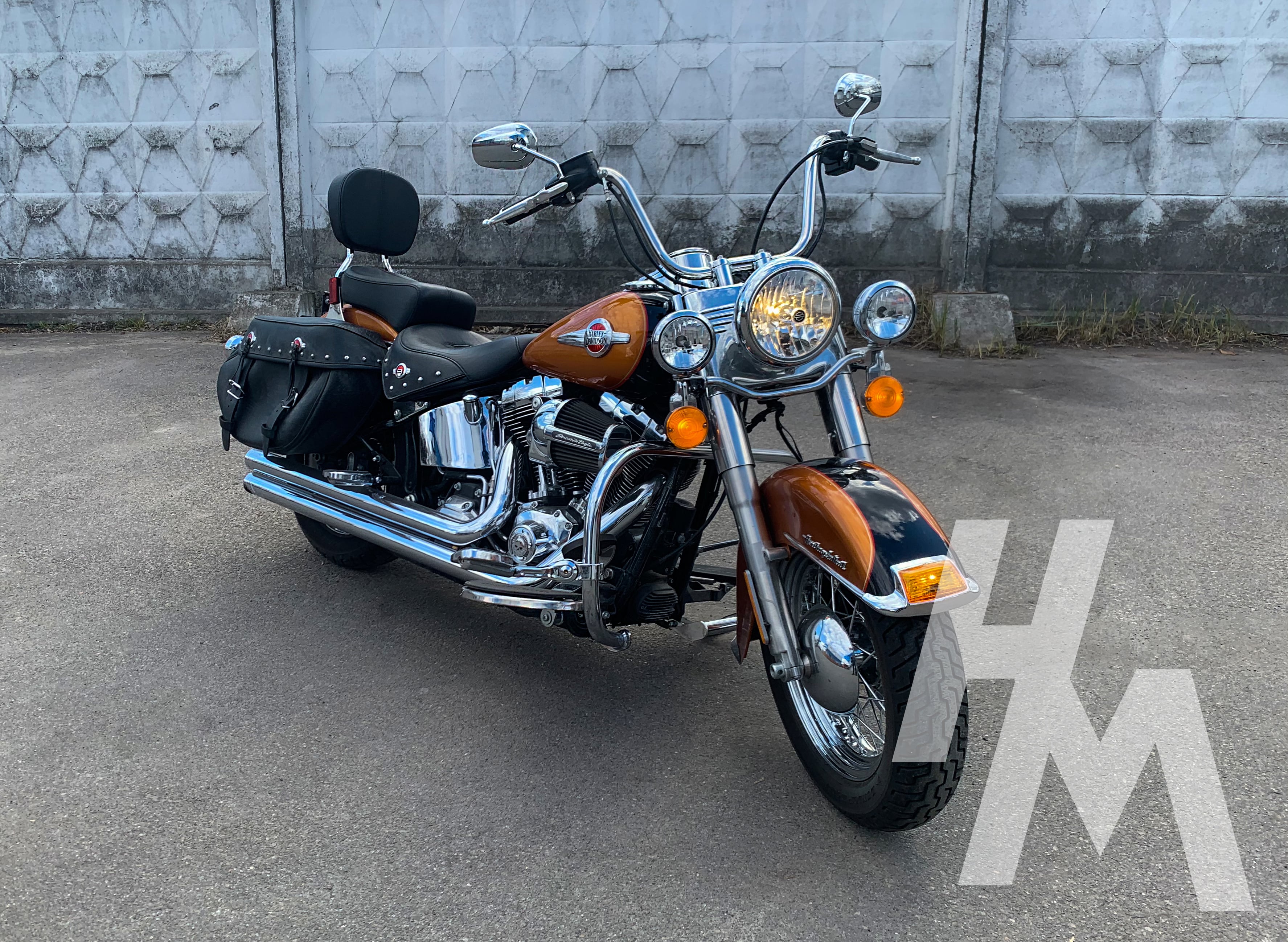 Оренда мотоцикла Harley Davidson HERITAGE SOFTAIL Ultra Limited Orange