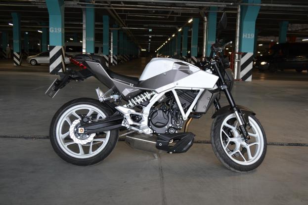 Оренда мотоцикла Hyosung GD 250 N