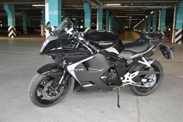 Оренда мотоцикла Hyosung GT 650 R