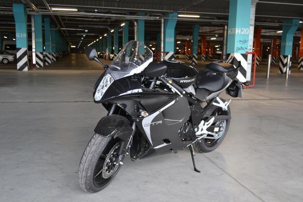 Оренда мотоцикла Hyosung GT 650 R
