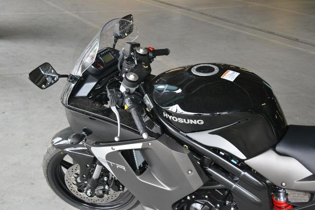Оренда мотоцикла Hyosung GT 650 R