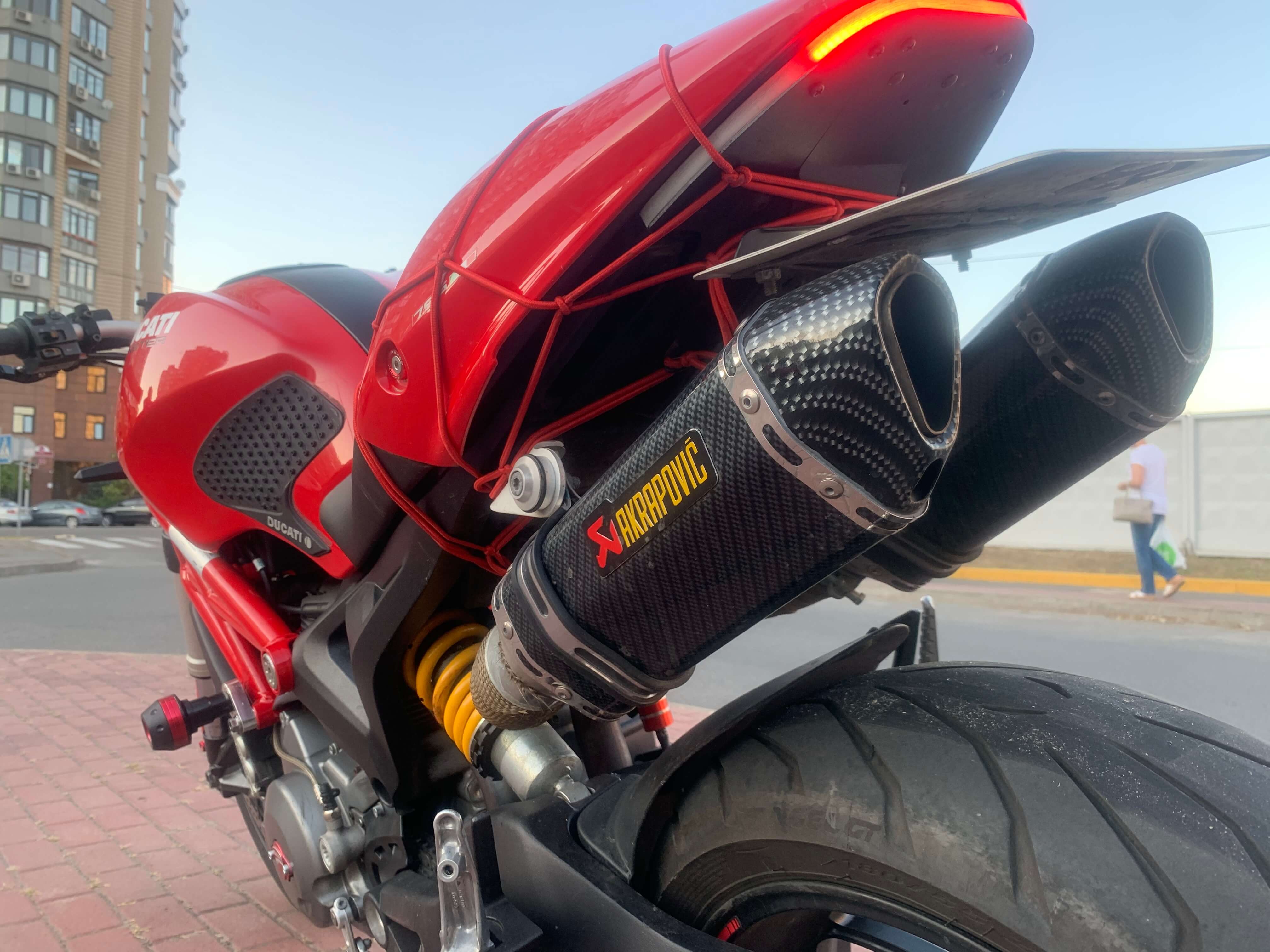 Аренда мотоцикла Ducati Monster 796