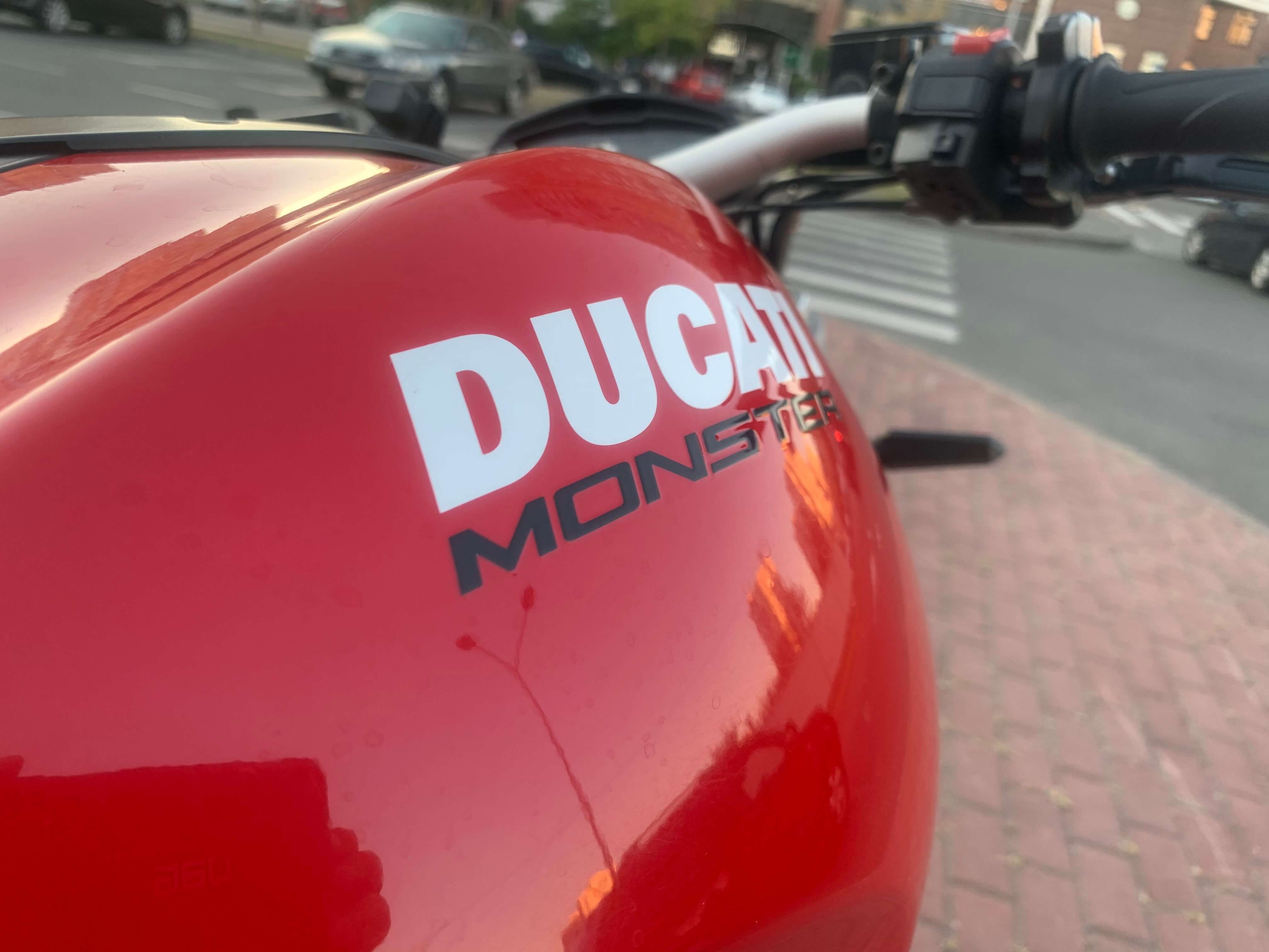 Аренда мотоцикла Ducati Monster 796