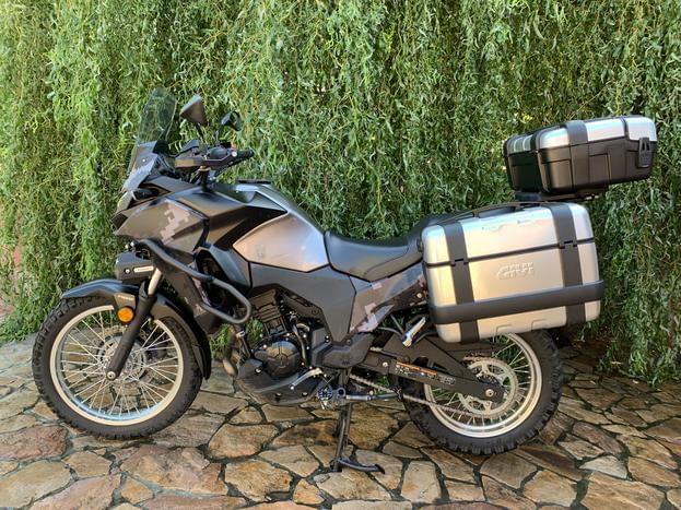 Оренда мотоцикла Kawasaki Versys-X 300