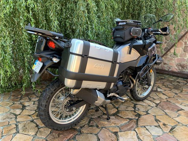 Оренда мотоцикла Kawasaki Versys-X 300