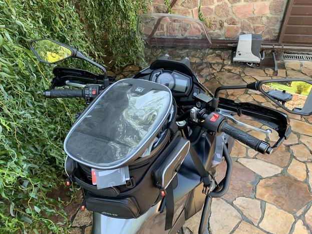 Оренда мотоцикла Kawasaki Versys-X 300